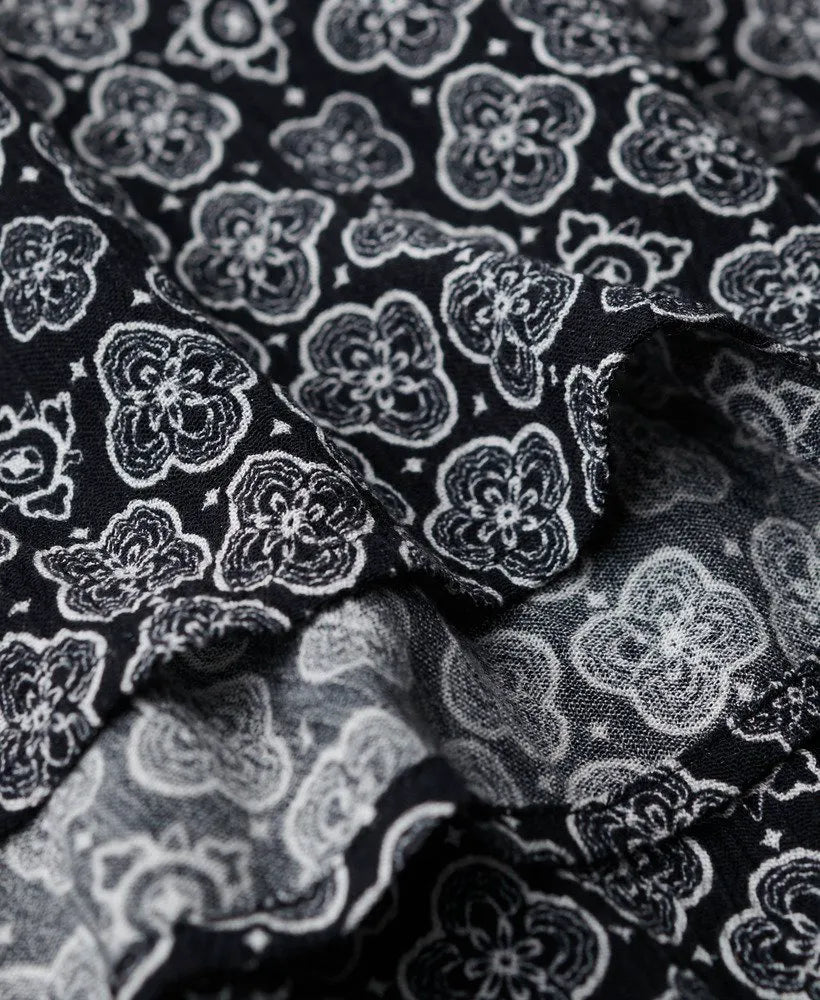 Black 70s Geo