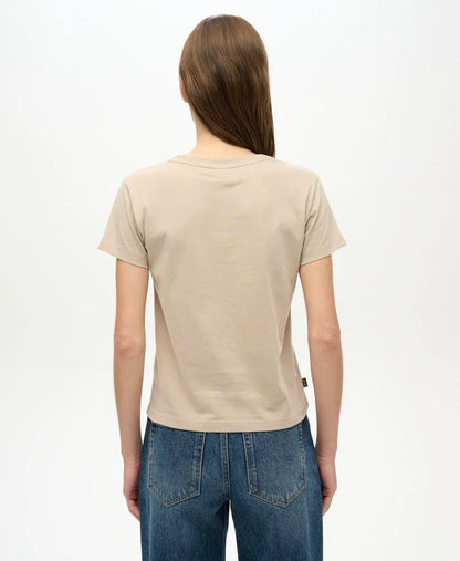 Essential Logo Fitted T-Shirt