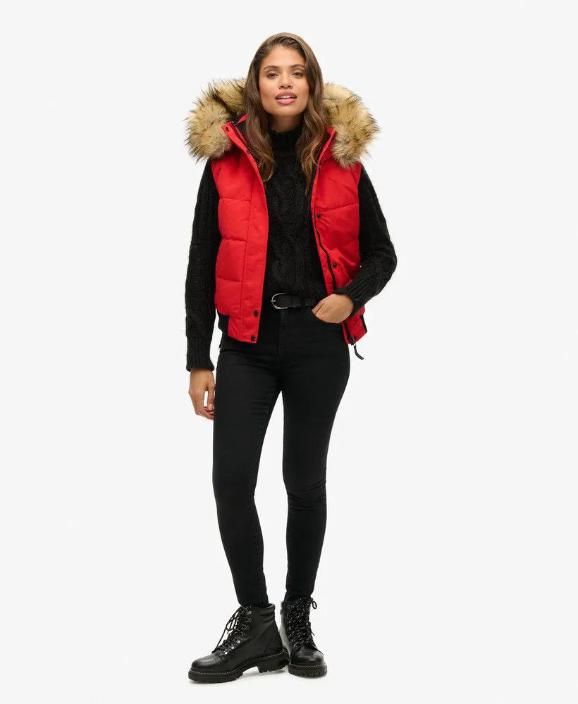 Ella Gilet