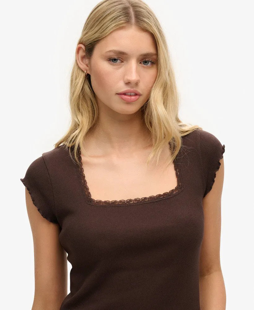 DARK BROWN
