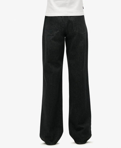 Wolcott Black Stone