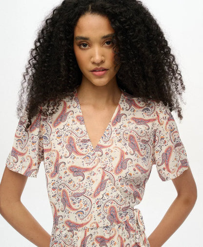 Boho Paisley Border Cream