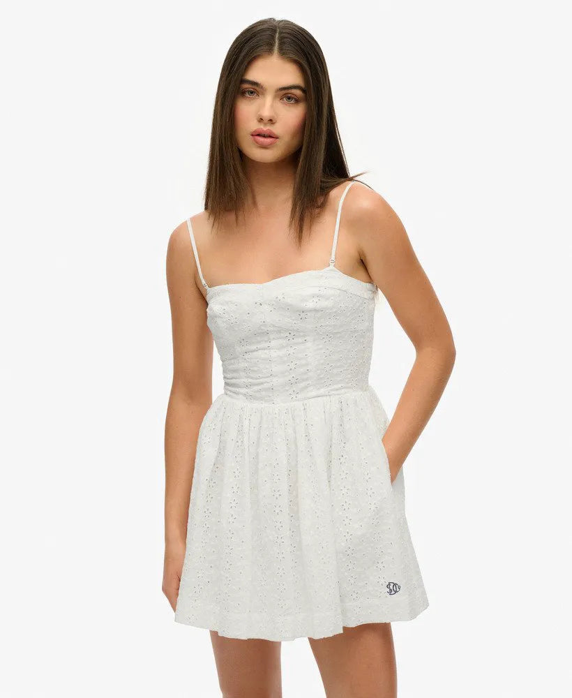 Chalk White Broderie