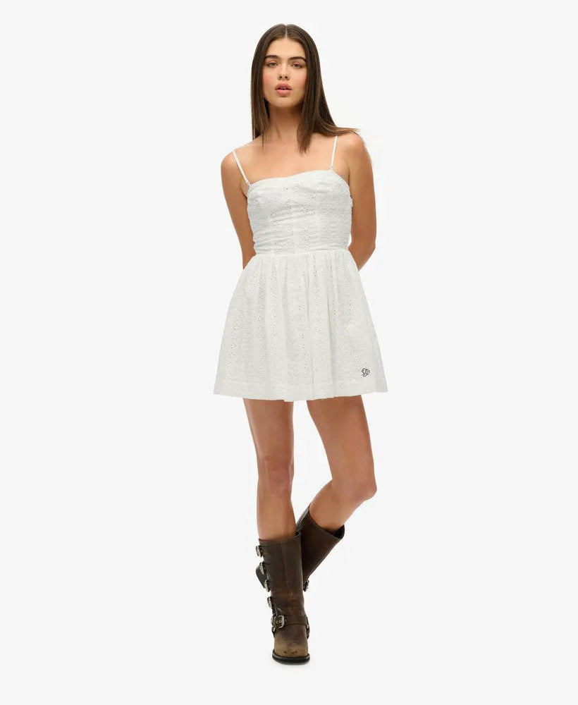 Chalk White Broderie