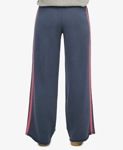 CLASSIC NAVY