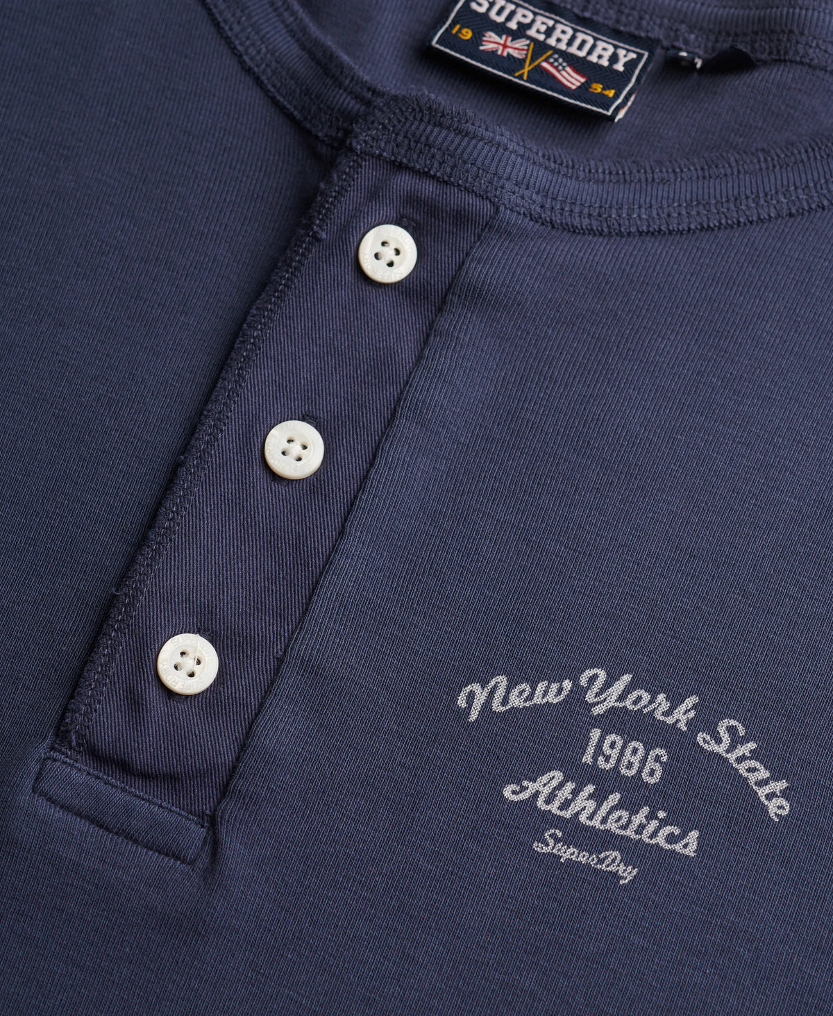 CLASSIC NAVY