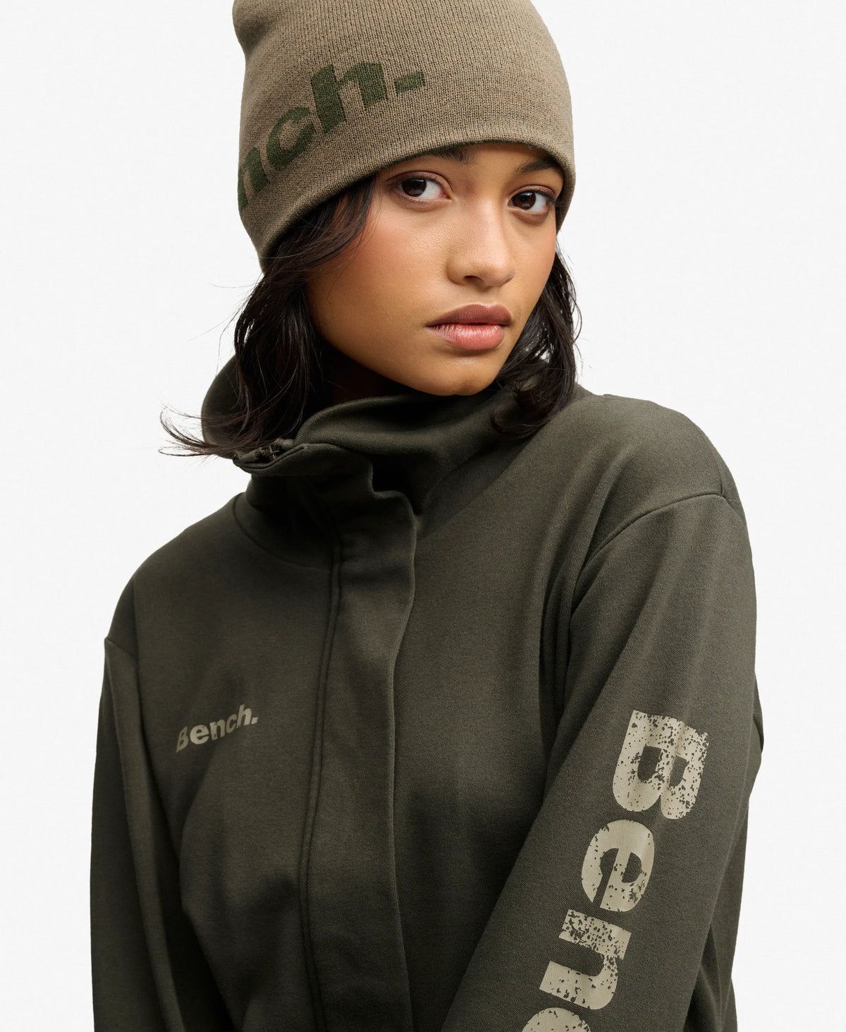Black Olive/ Dune