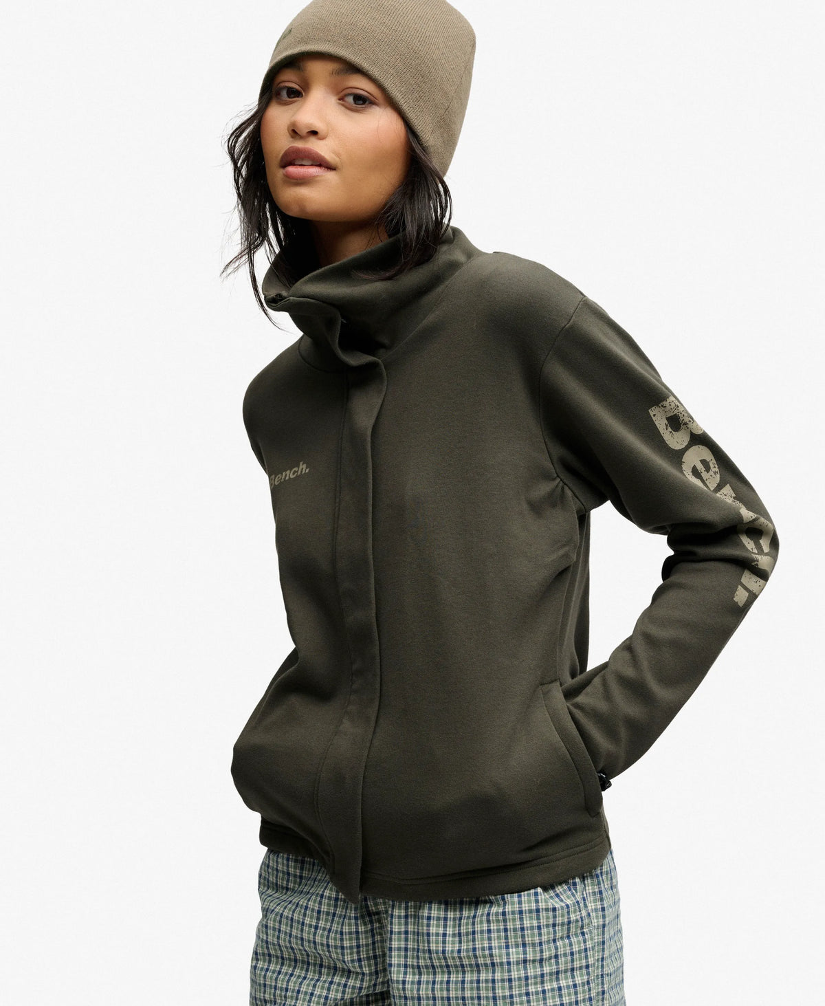 Black Olive/ Dune