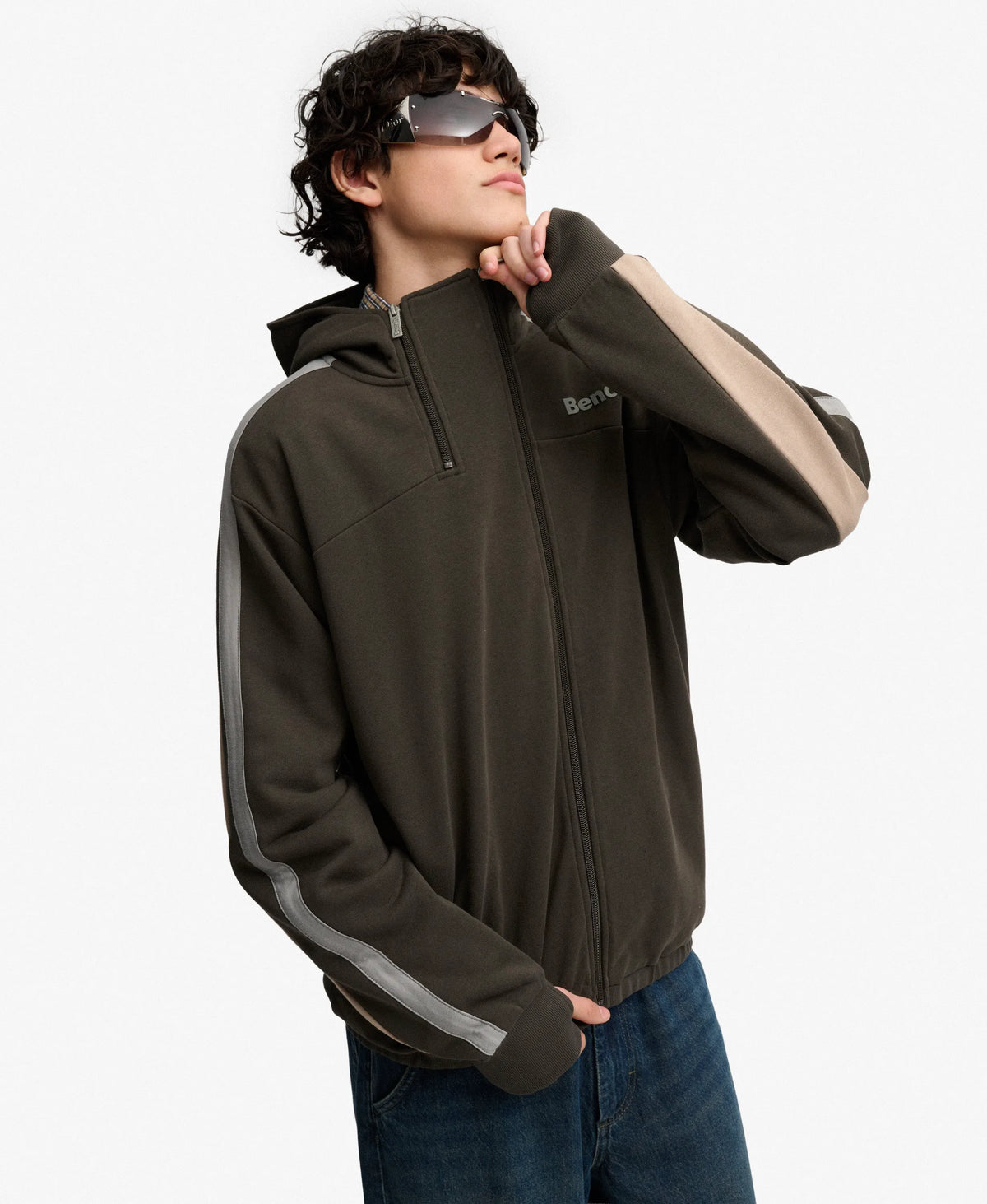 Black Olive/ Dune/ Moonmist