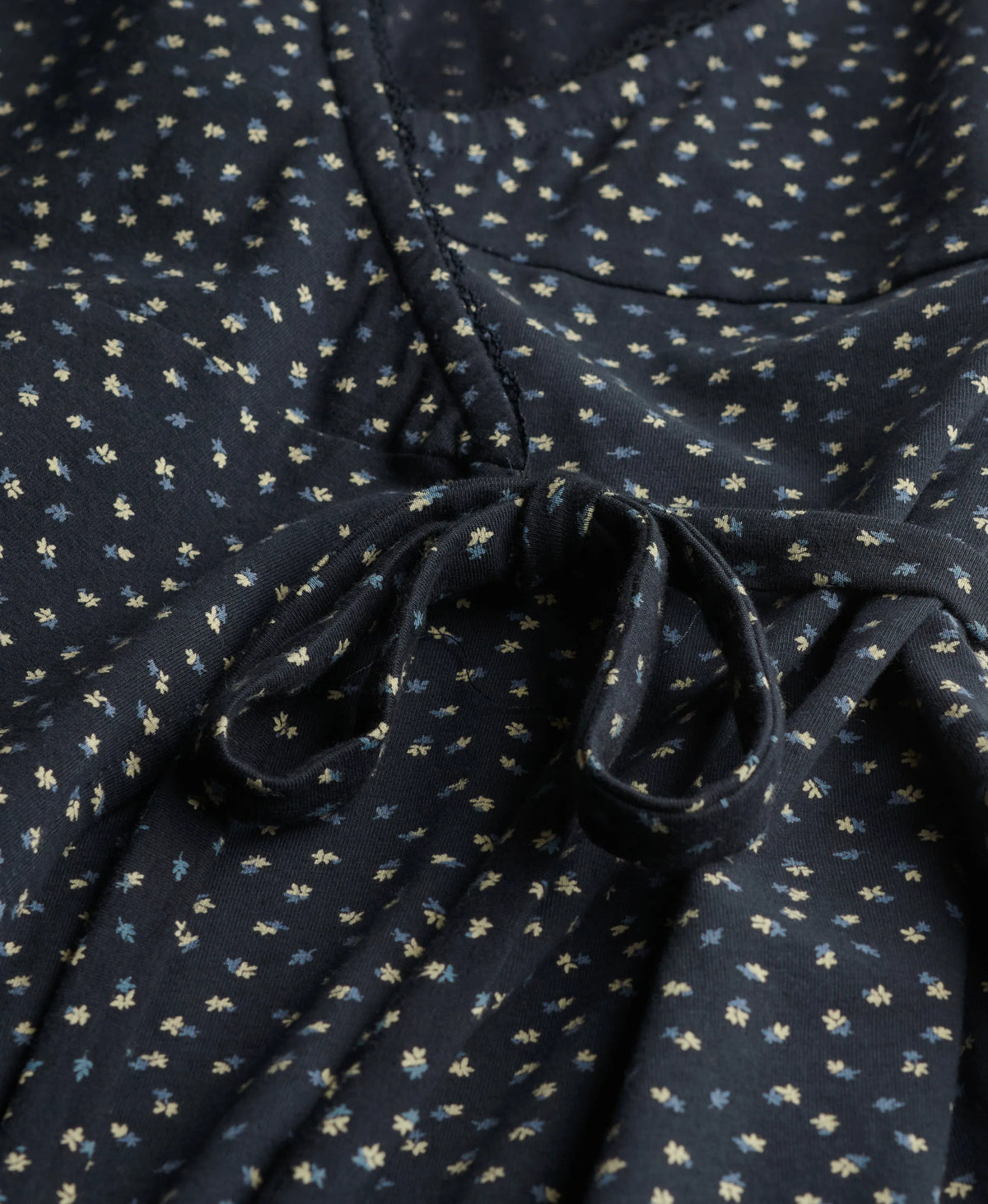 Navy Petal DP