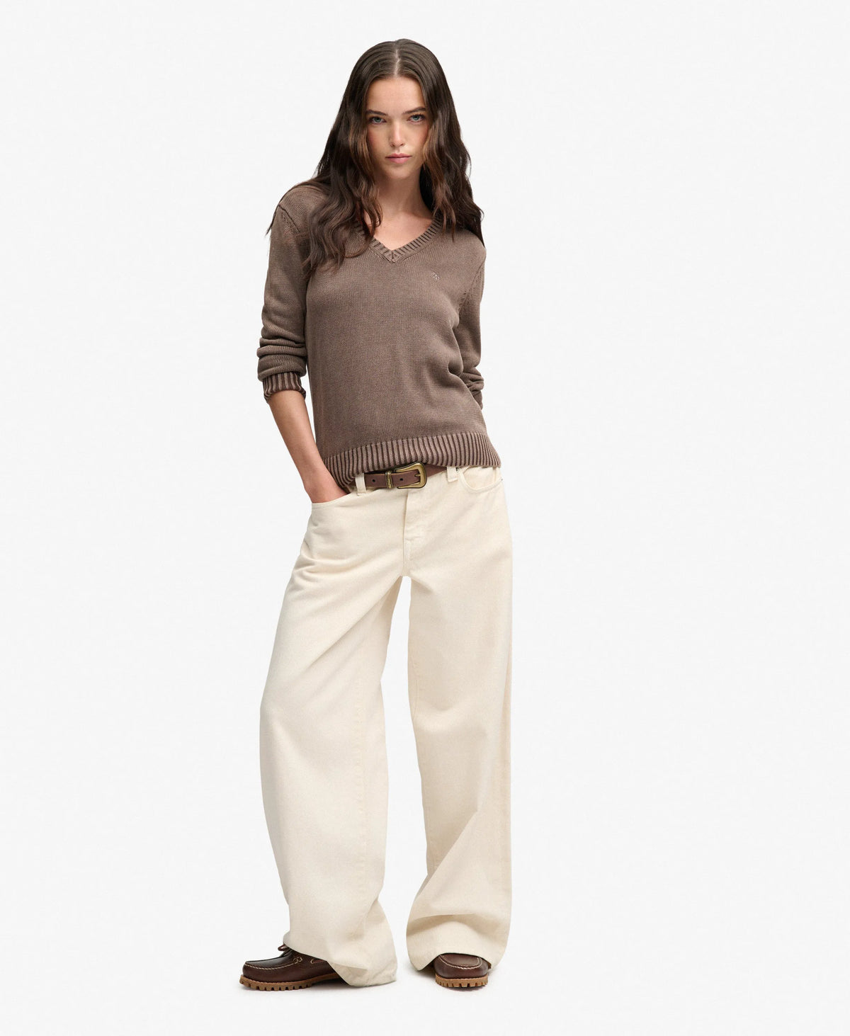 DARK BROWN