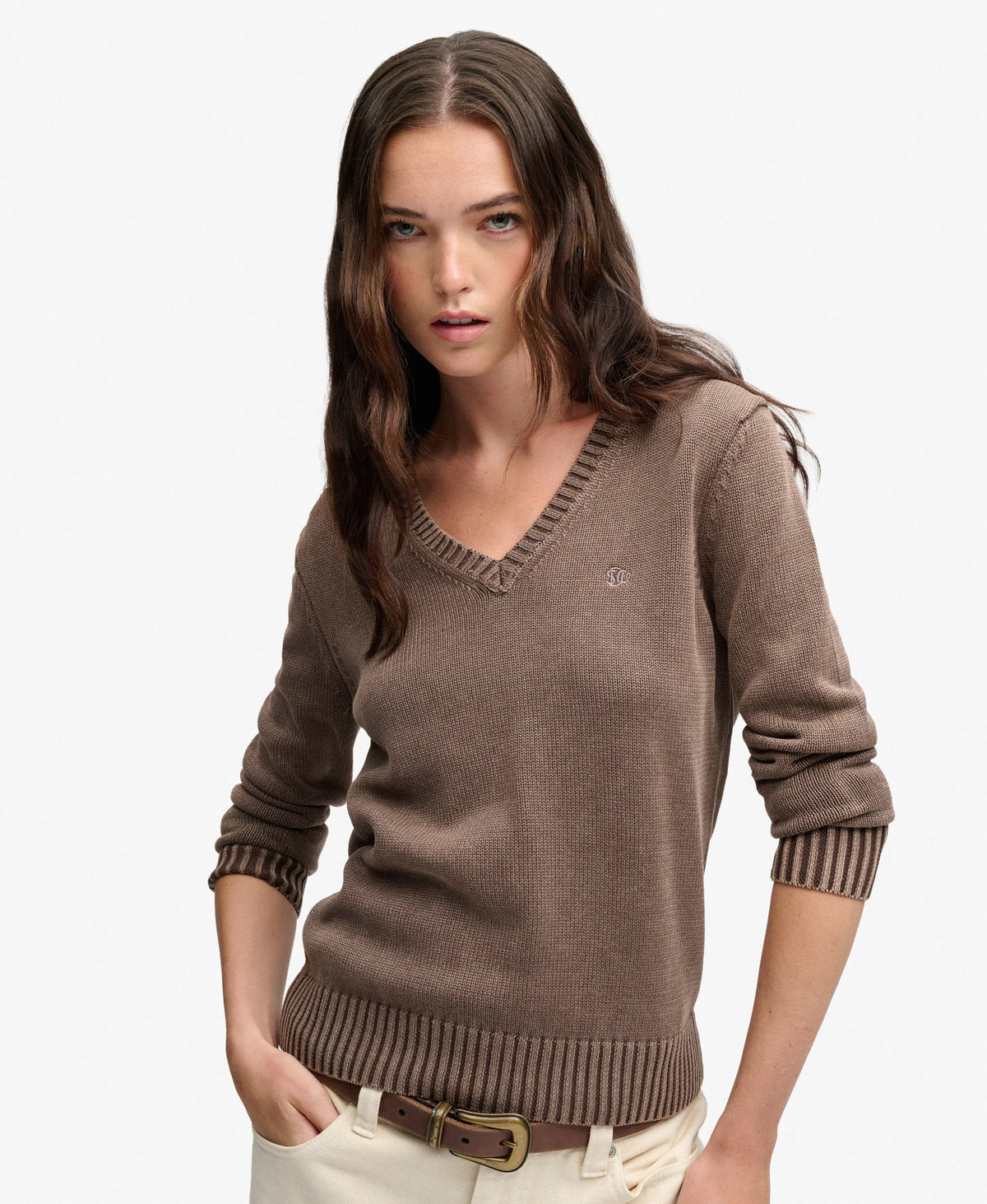 DARK BROWN