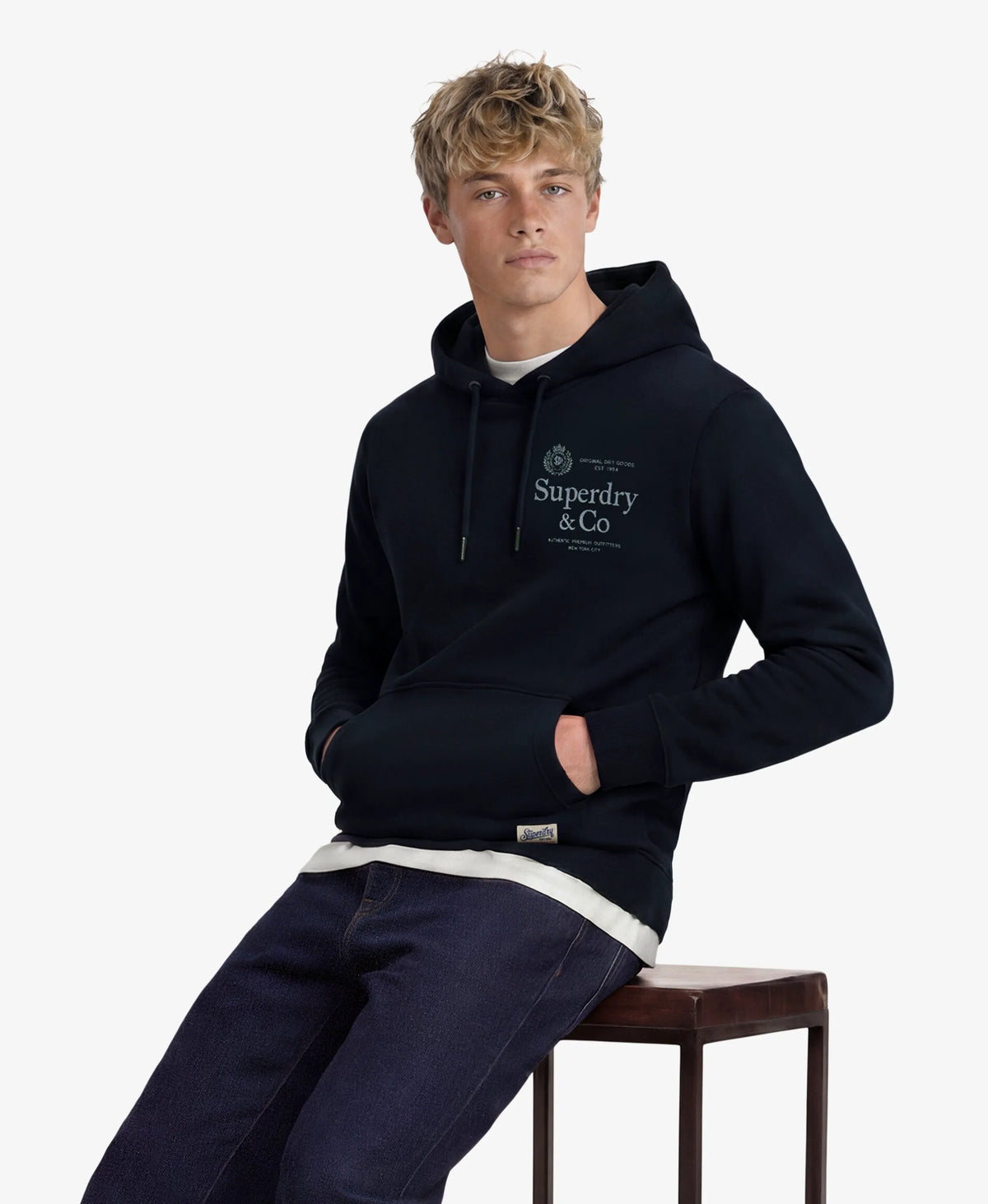 DARK NAVY