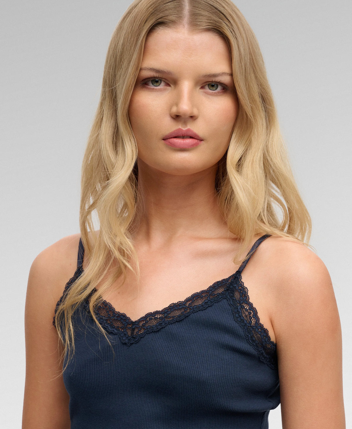 CLASSIC NAVY