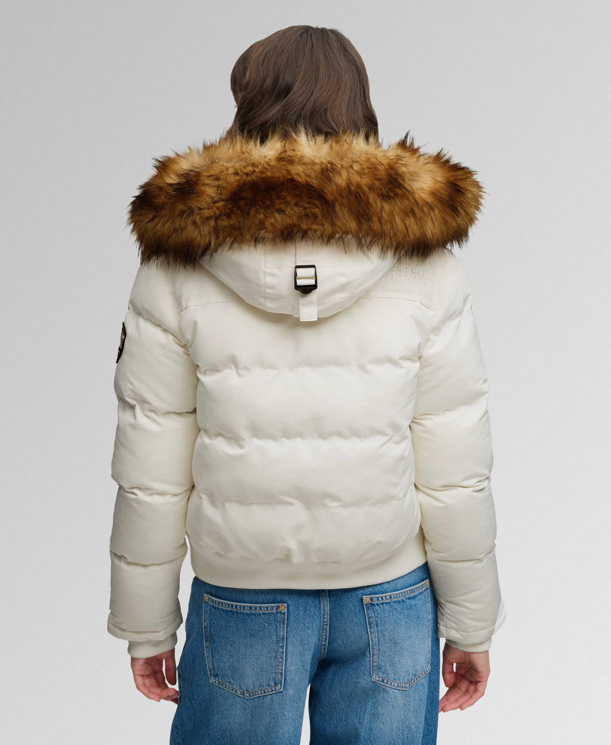 OFF WHITE