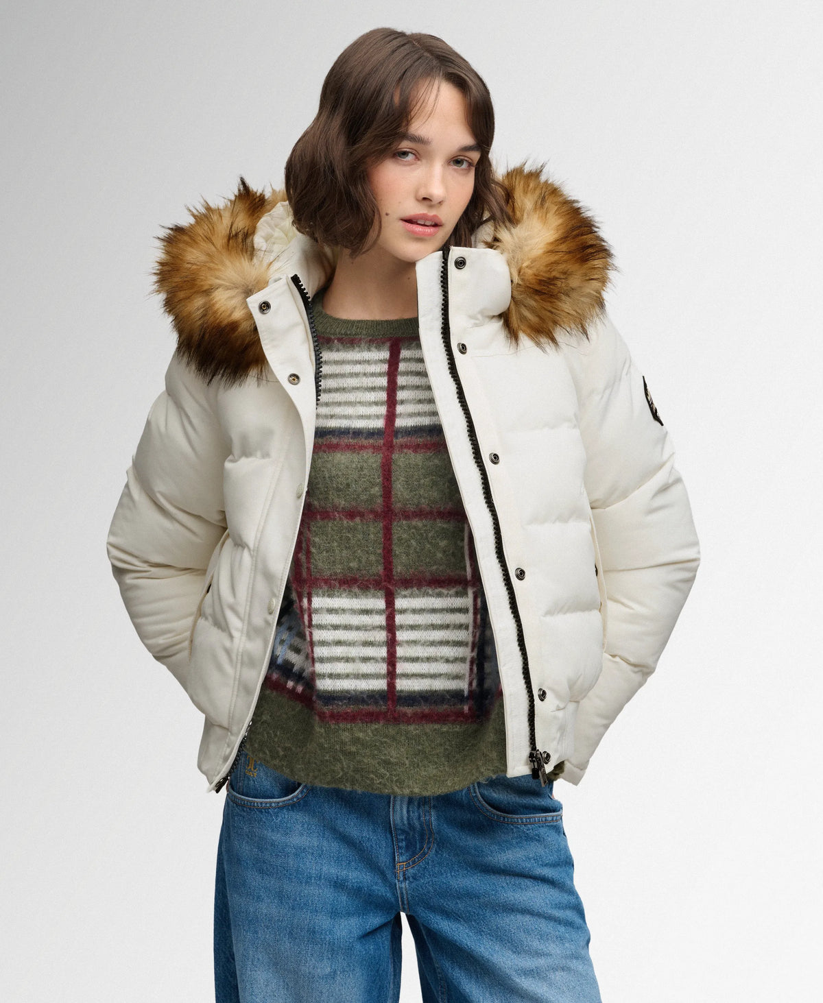 OFF WHITE